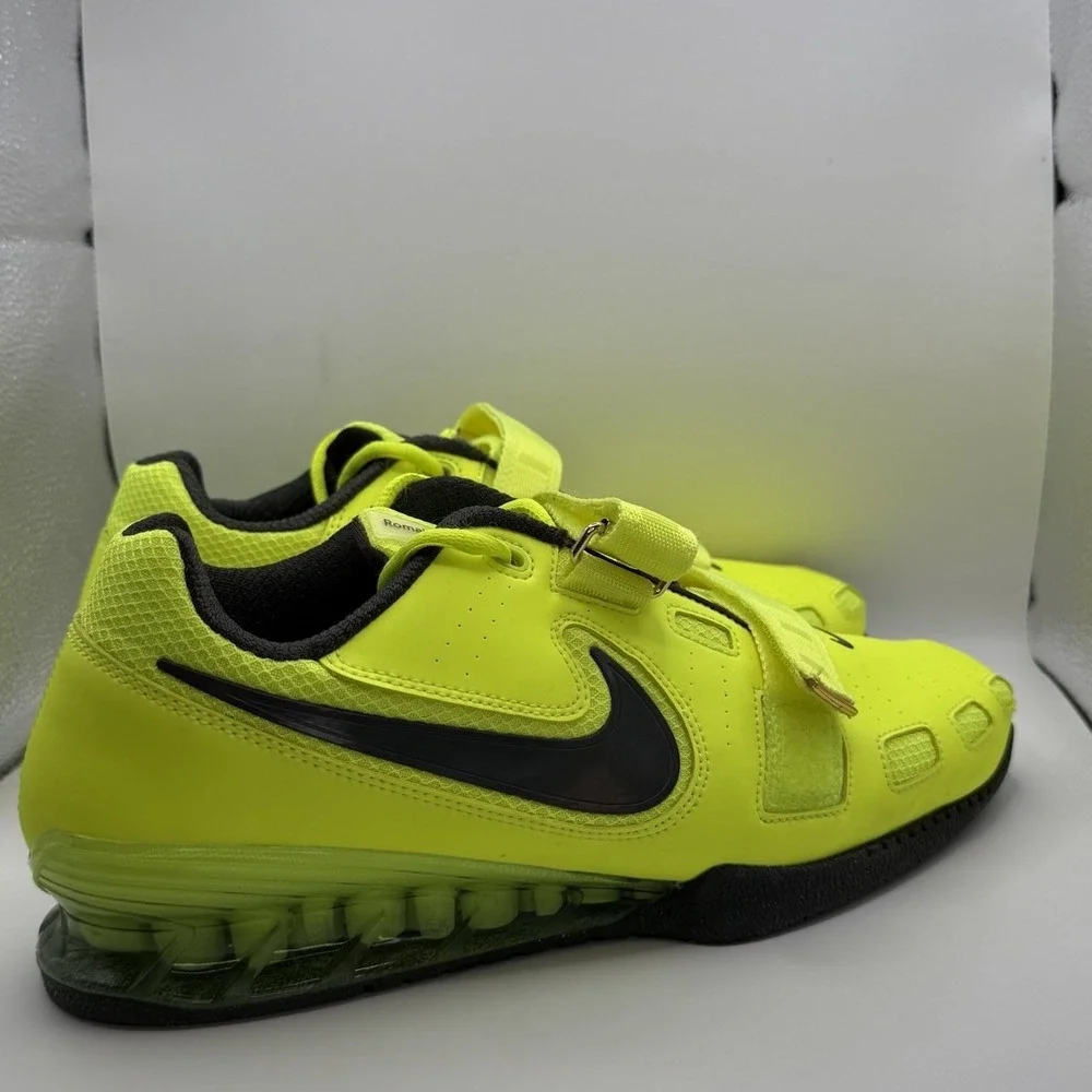 Nike Romaleos 2 Weightlifting Shoes Mens Size US 11 Volt Green Black 476927-730